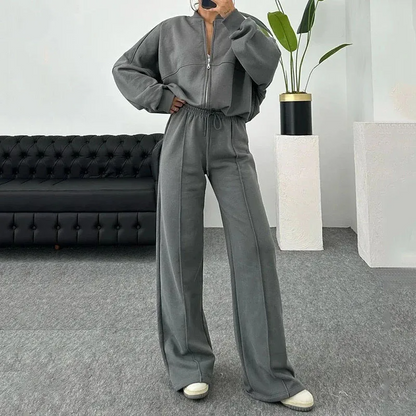 Quinty | Comfy Tracksuit