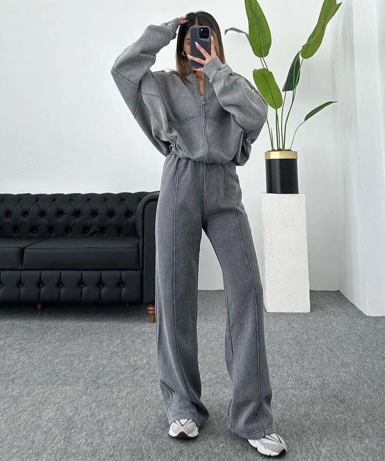 Quinty | Comfy Tracksuit